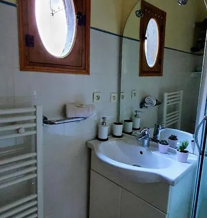 Studio Très Spacieux Avec Cour, En Plein Cœur De ! Appartamento Carcassonne